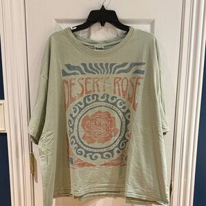 ARULA Green Desert Rose Graphic Tee